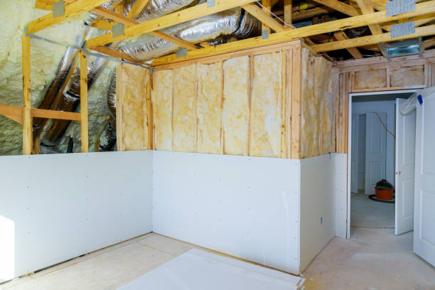 Best Insulation Contractor Near Me  in Oak Hills, OR